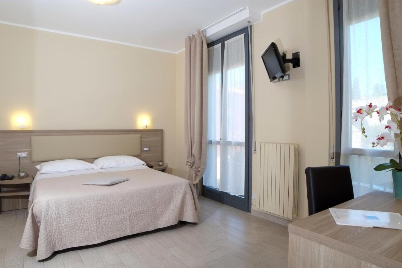 Villa Gioiosa Diano Marina Esterno foto